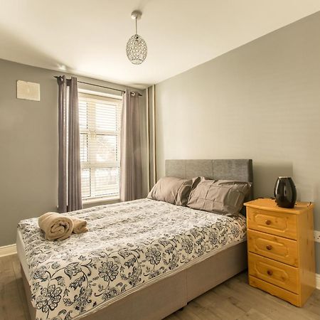 Modern Elegant Central Apt With Parking Дублин Экстерьер фото
